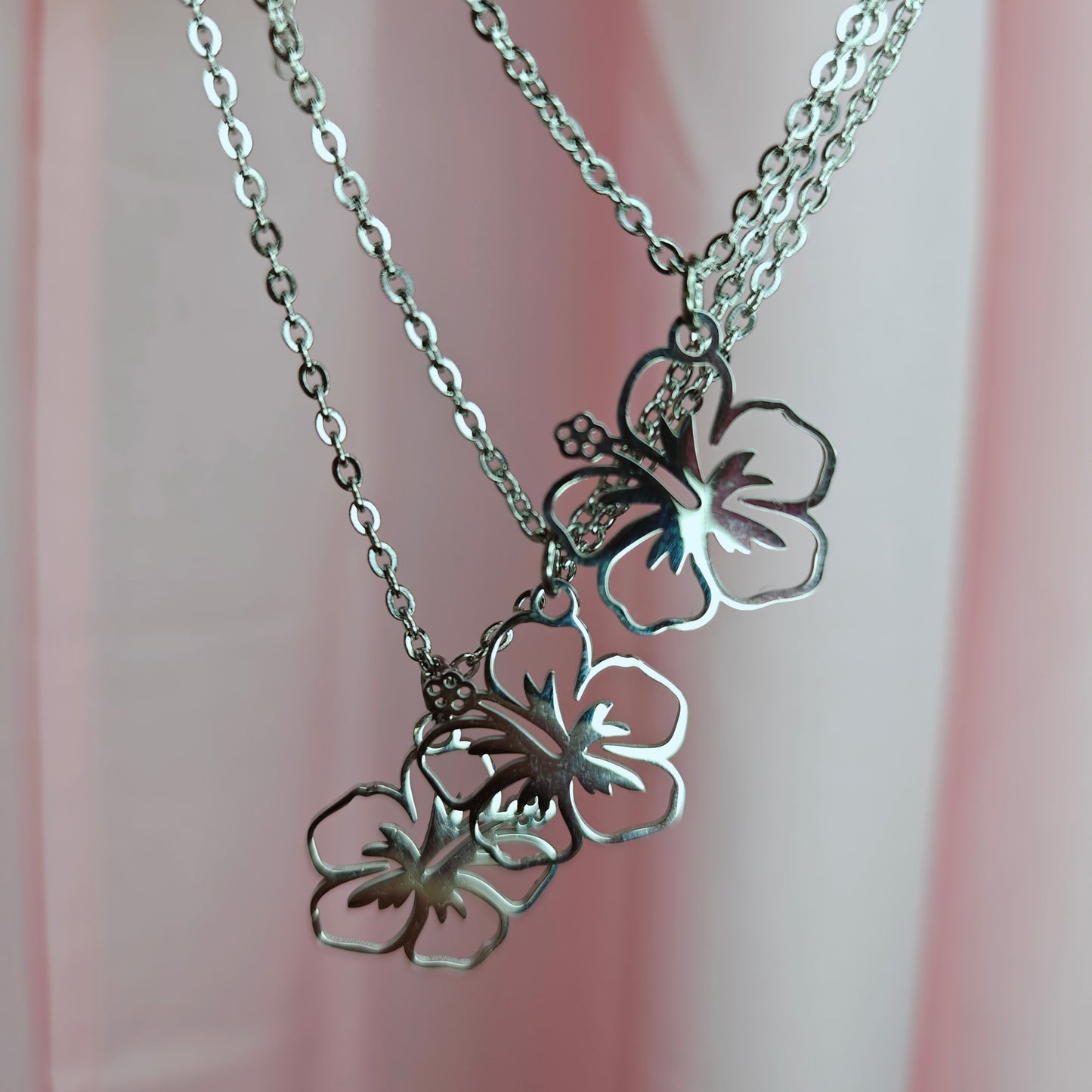 MAGA NECKLACE