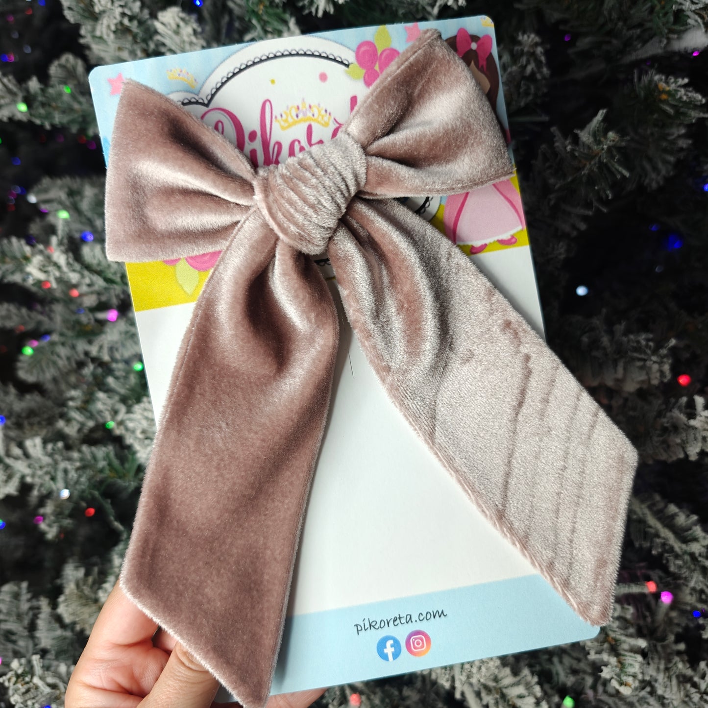 Champagne Velvet BoWs