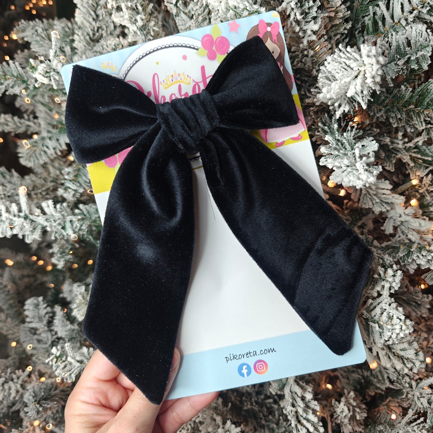 Black Velvet Bows