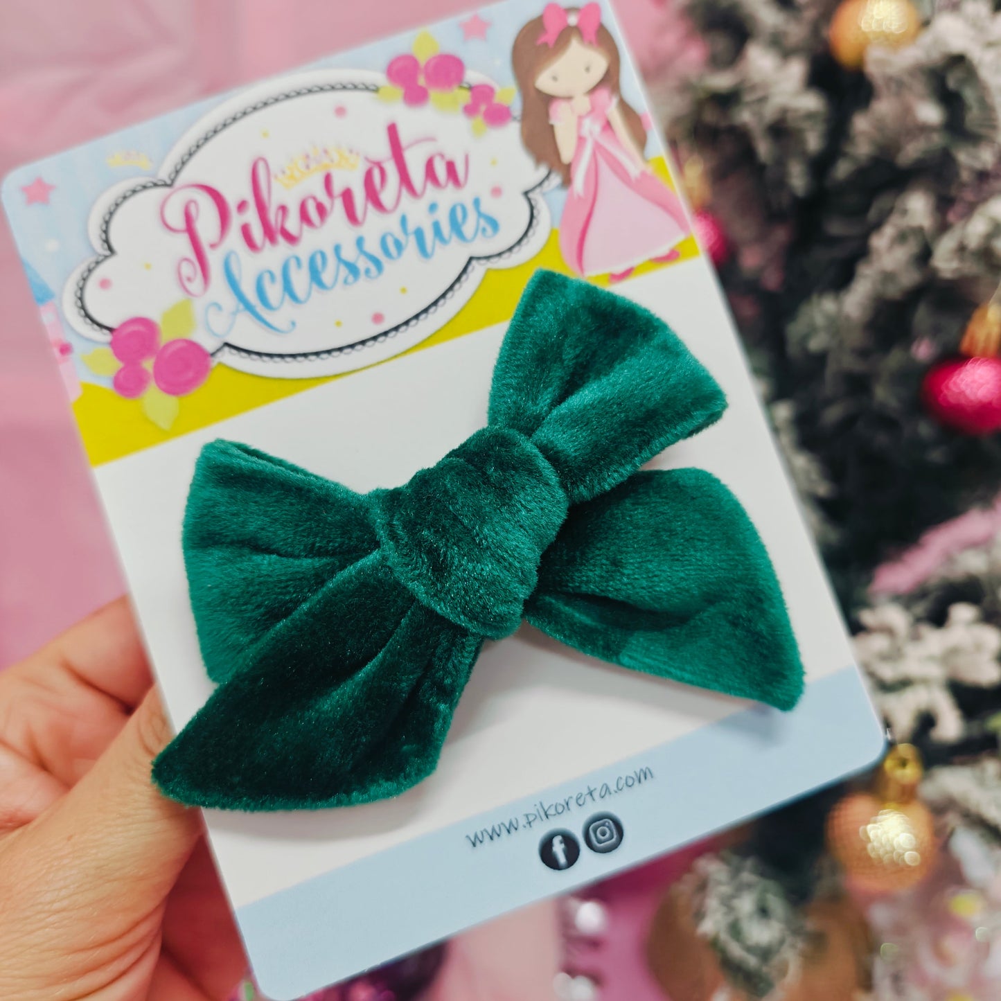 Green Velvet BoWs