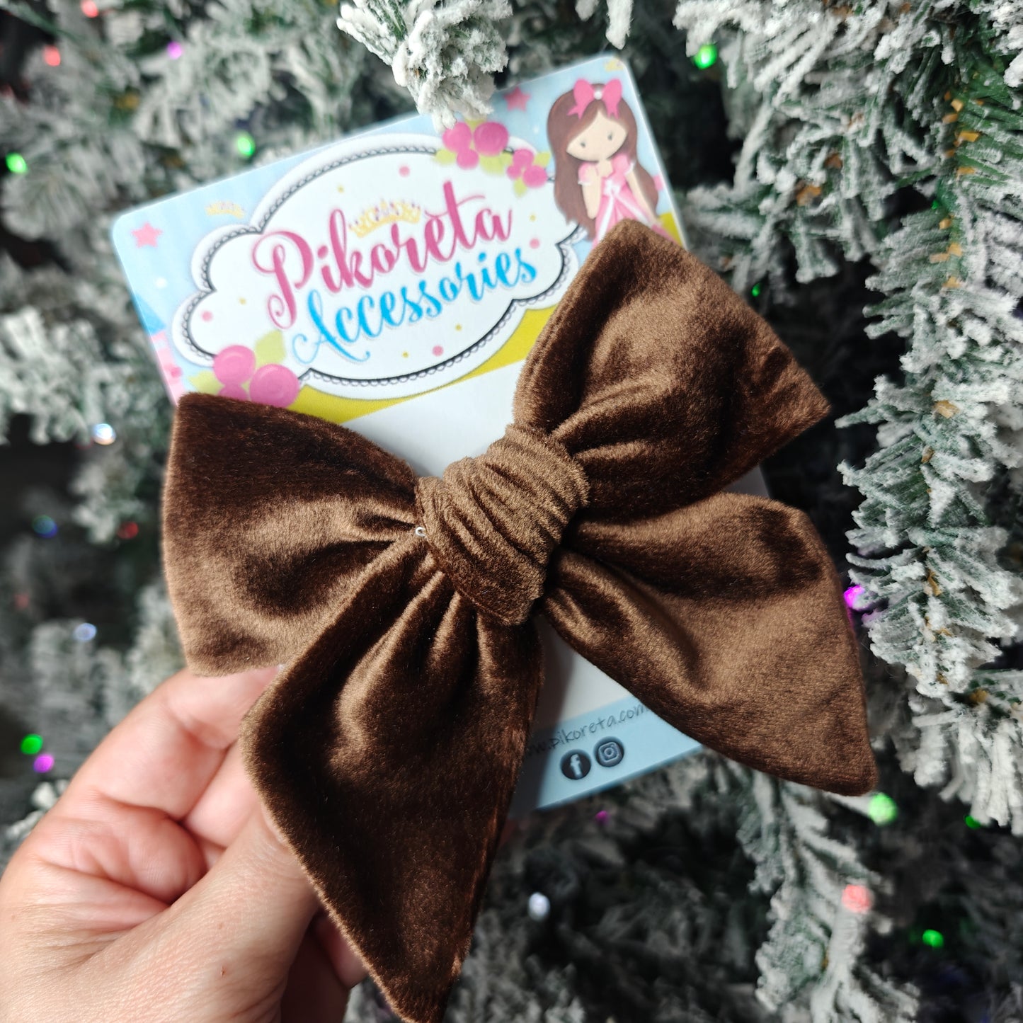 Chocolate Velvet BoWs
