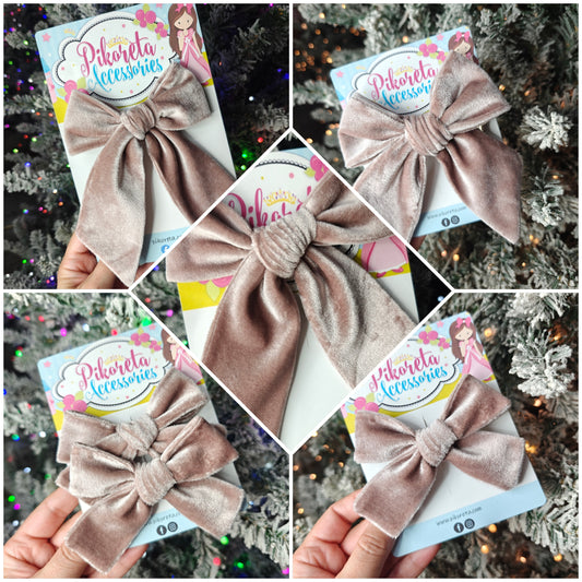 Champagne Velvet BoWs